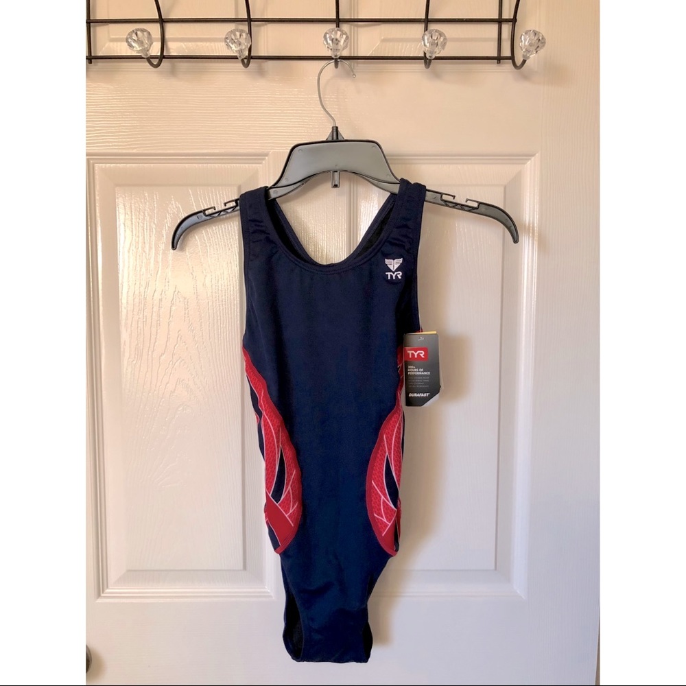 TYR Women’s One Piece Swimsuit- Size 32 (S)